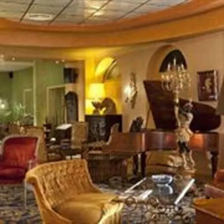 Cécilia Hotel 3*